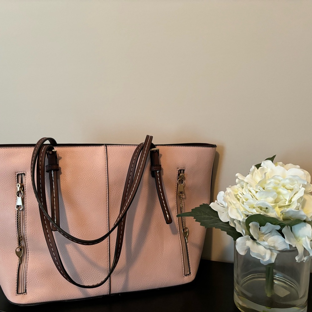 Jesse James Concealed Carry Handbag